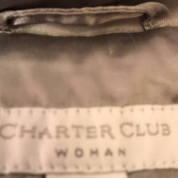 Charter Club Silver Puffer Vest. 1X - Picture 2 of 5